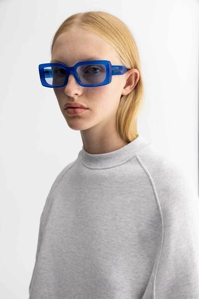 Axel Arigato Zonnebrillen Arena Rectangular Sunglasses Blue