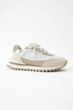 Axel Arigato Sneakers Beige