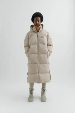 Axel Arigato Gewatteerde Jassen Down Jackets Beige