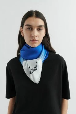 Axel Arigato Sjaals Prism Silk Scarf Blue