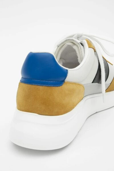 Axel Arigato Sneakers Beige